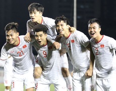 Tin bóng đá SEA Games 30: U22 Việt Nam giành trọn 3 điểm trước U22 Singapore, Quang Hải bỏ ngỏ khả năng ra sân trận Thái Lan 
