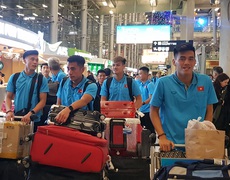 Bóng đá Việt Nam: U23 Việt Nam đến Thái Lan, HLV Park Hang seo tự tin đối đầu với đội bóng Tây Á