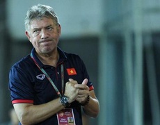 Vì sao VFF quyết chia tay GĐKT Jurgen Gede?