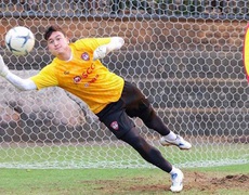 Đặng Văn Lâm tập luyện theo giáo án đặc biệt ở CLB Muangthong United