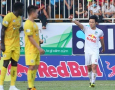 Điểm nhấn vòng 10 V-League: Xuân Trường lập siêu phẩm và tấm thẻ đỏ của Lee Nguyễn
