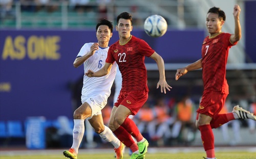 Tin bóng đá SEA Games 30: U22 Việt Nam vẫn chờ tin bão Kammuri, U22 Thái Lan chật vật đánh bại Lào