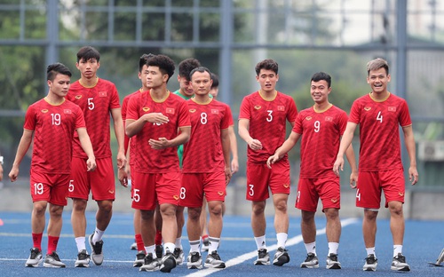 Tin bóng đá SEA Games 30: Bất chấp siêu bão, U22 Việt Nam sẵn sàng đọ sức U22 Singapore, Văn Hậu lỡ giải Cầu thủ trẻ xuất sắc nhất AFC 2019