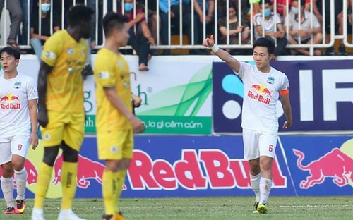 Điểm nhấn vòng 10 V-League: Xuân Trường lập siêu phẩm và tấm thẻ đỏ của Lee Nguyễn