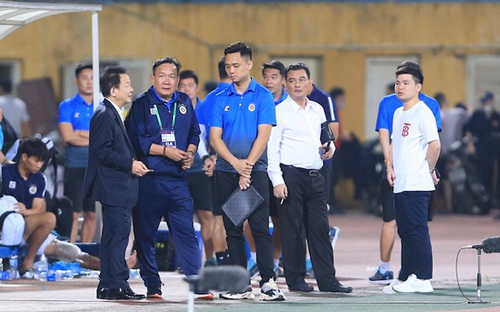 Điểm nhấn vòng 8 V-League: HAGL thăng hoa, Hà Nội lâm nguy